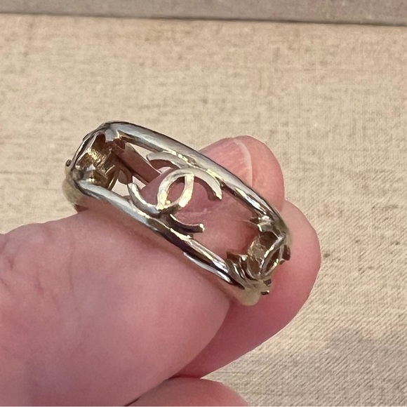 Chanel CC Cut Out Eternity Band Ring Size 6 - Picture 5 of 8